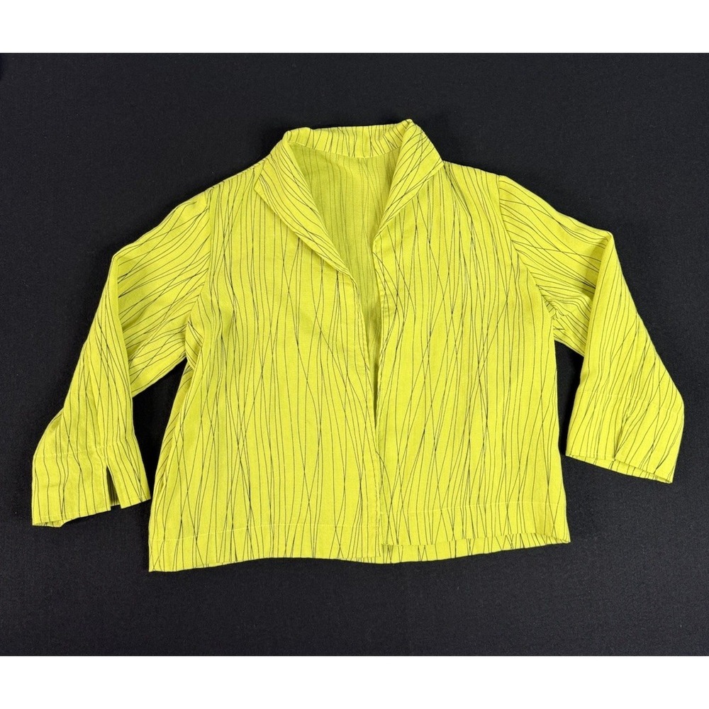 Fridaze Lime Chartreuse Green 100% Linen Top Women's Sz L Abstract Lines Artsy - Picture 2 of 11